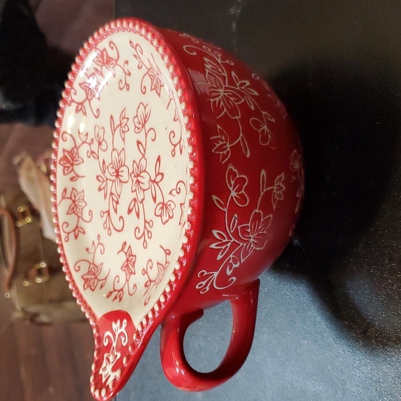 Temptations By Tara Red Floral Lace 24 Oz Soup Bowl With Lid-It - Picture 4 of 7